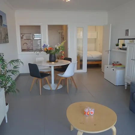 Rembrandt 301 With Beautiful Sea View Apartment