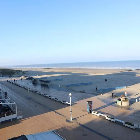 Rembrandt 301 With Beautiful Sea View Apartment